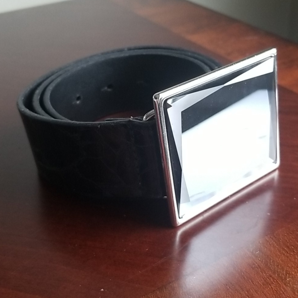 Beveled edge mirrored face belt-- BUFFALO